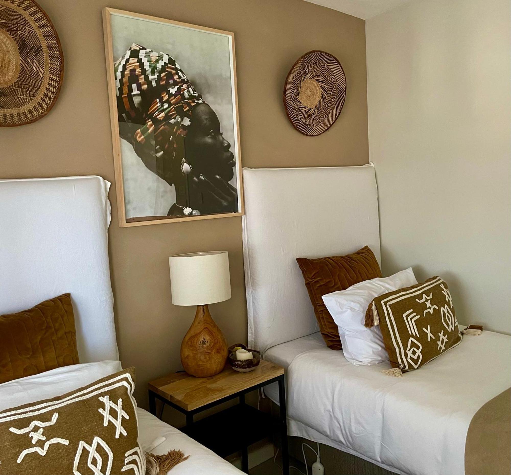 Abode Africa Apartment Bloubergstrand Exterior photo