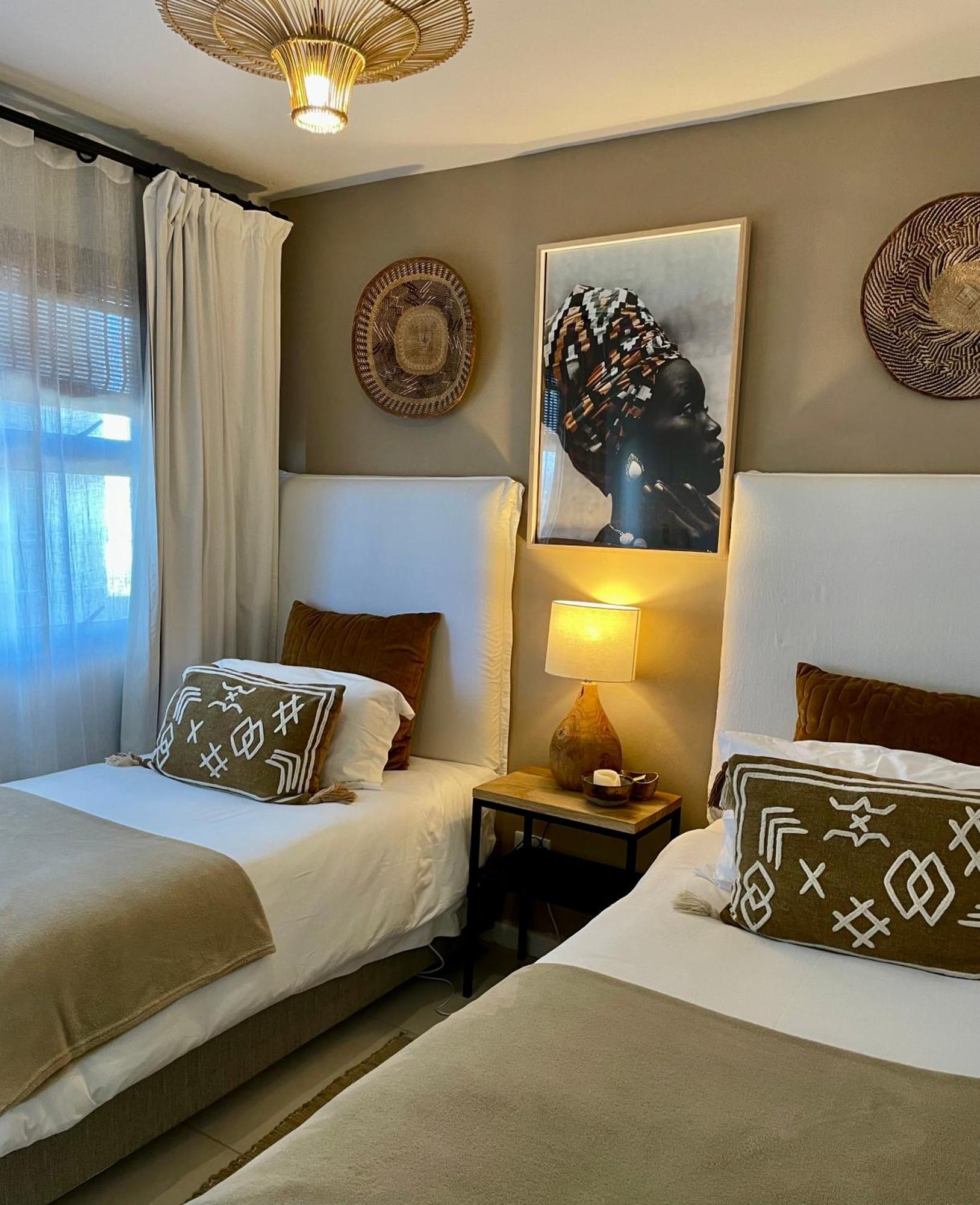 Abode Africa Apartment Bloubergstrand Exterior photo