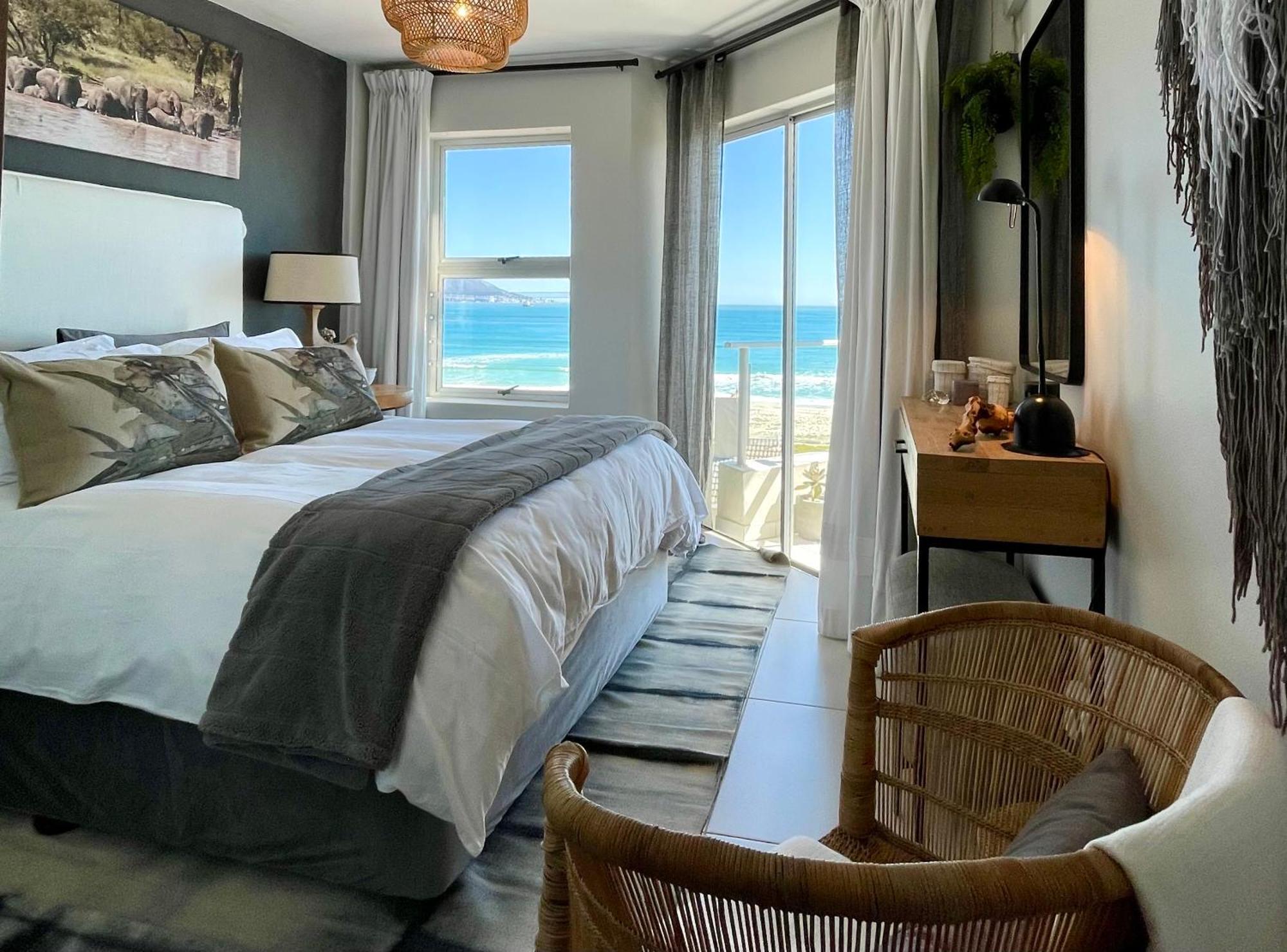 Abode Africa Apartment Bloubergstrand Exterior photo